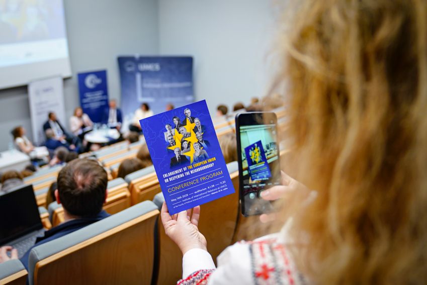 Konferencja pt. "Rozszerzanie UE czy pogłębianie...