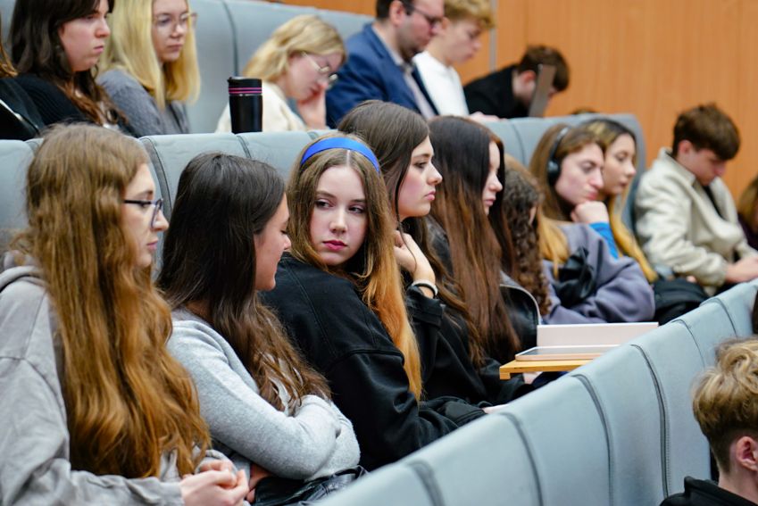 Konferencja pt. "Rozszerzanie UE czy pogłębianie...