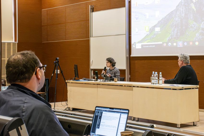 Stan badań nad empiryzmem logicznym: w setną rocznicę...