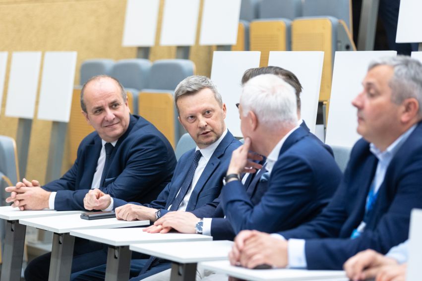 Seminarium „Dystrybucja energii – nowe technologie i...