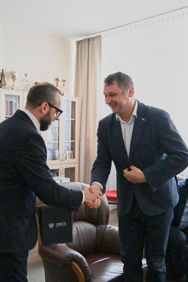 Fotorelacja z wykładu i podpisania umowy o współpracy z KSAP