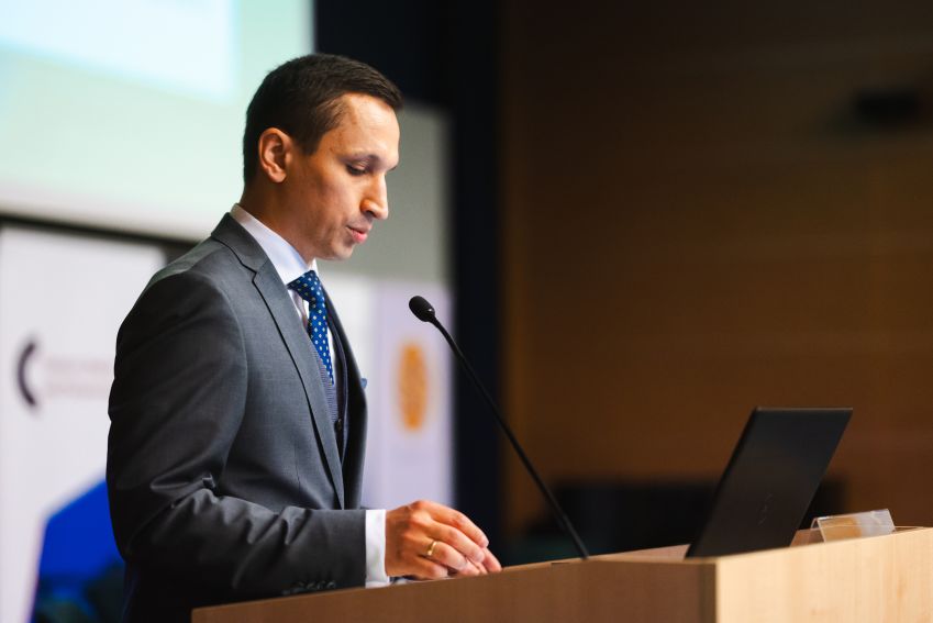 Sympozjum legislacyjne „Otoczenie prawne wykonywania...