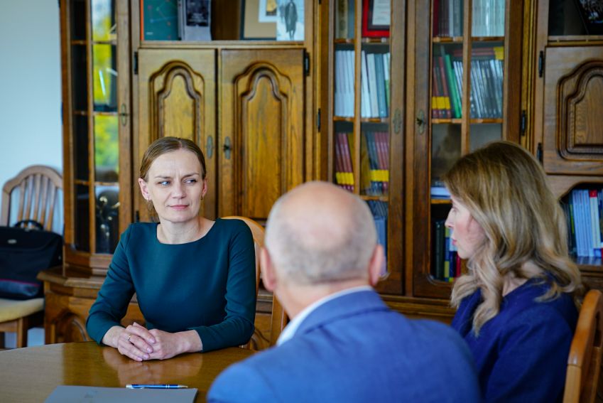 Podpisanie porozumień o współpracy ze szkołami 