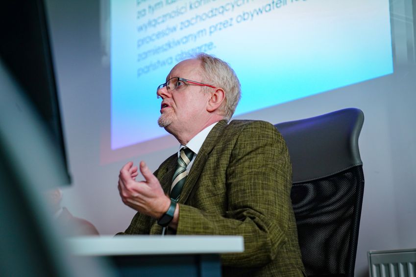 Wykład dedykowany Profesorowi Czesławowi Majowi