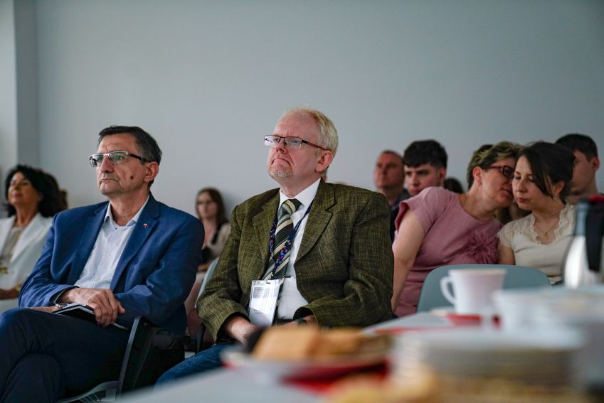 Wykład dedykowany Profesorowi Czesławowi Majowi