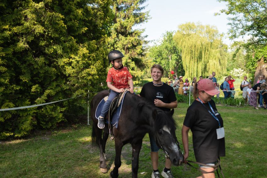 Fotorelacja z Pikniku Pracowników ZUL | EduBus