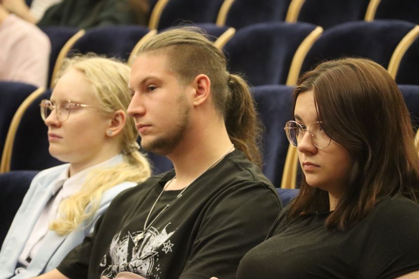 Wydział Chemii i Wydział Prawa i Administracji