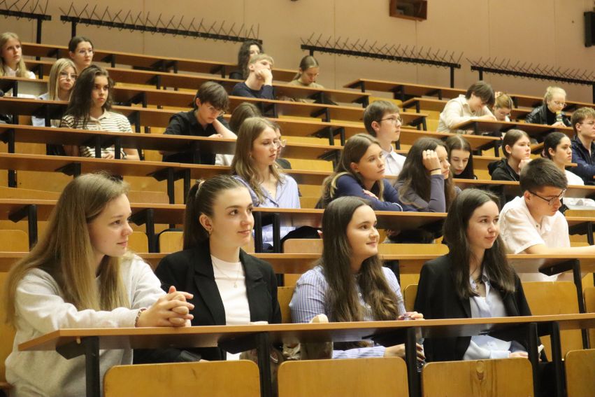 Finał "Rok przed maturą – chemia"