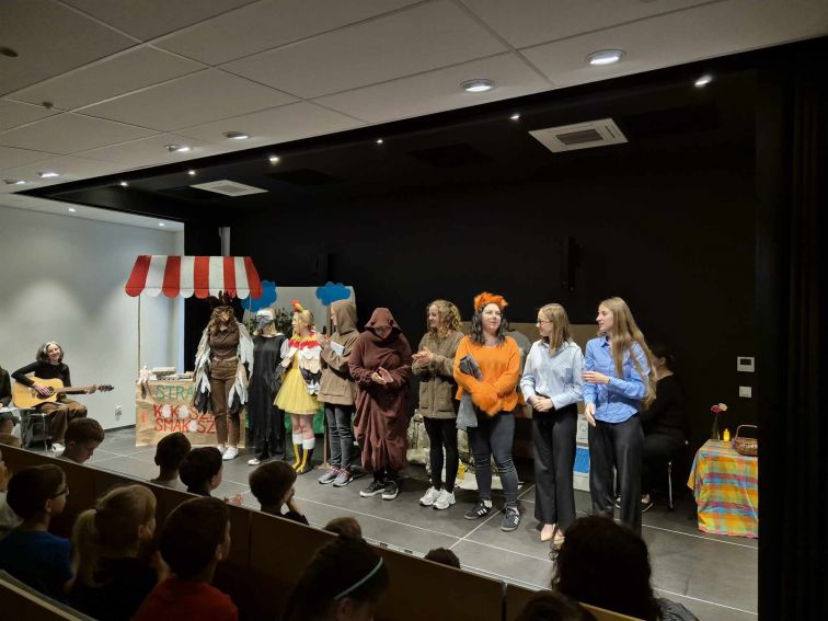 Przedstawienie teatralne „Miś Rymcimci”