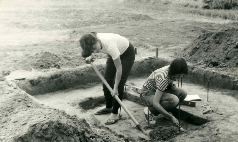 GALERIA ABSOLWENTÓW  1951-2024