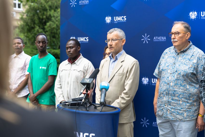Briefing prasowy z udziałem studentów z Tanzanii