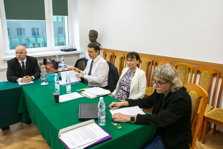 Publiczna obrona rozprawy doktorskiej mgr. Roberta...