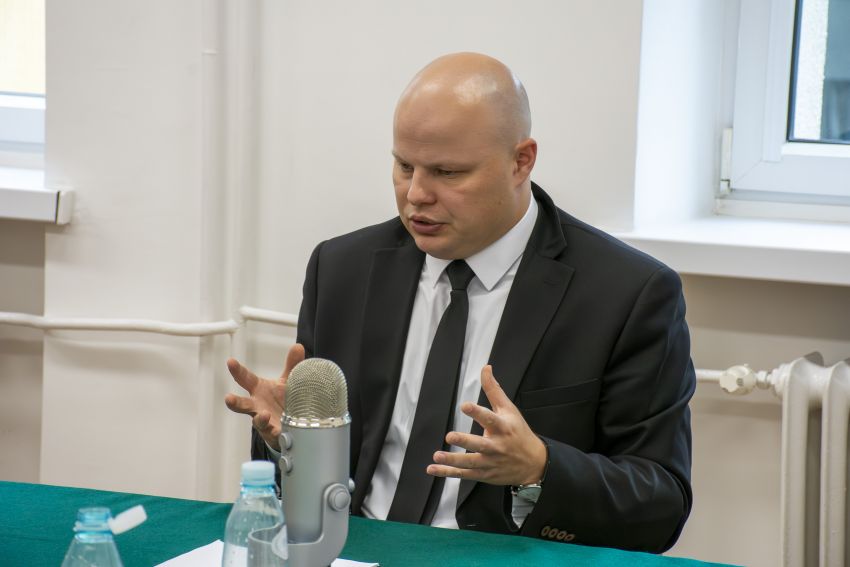 Publiczna obrona rozprawy doktorskiej mgr. Roberta...