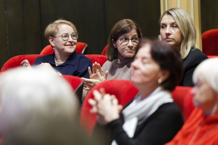 Sesja naukowa „Kultura” paryska w perspektywie młodych...