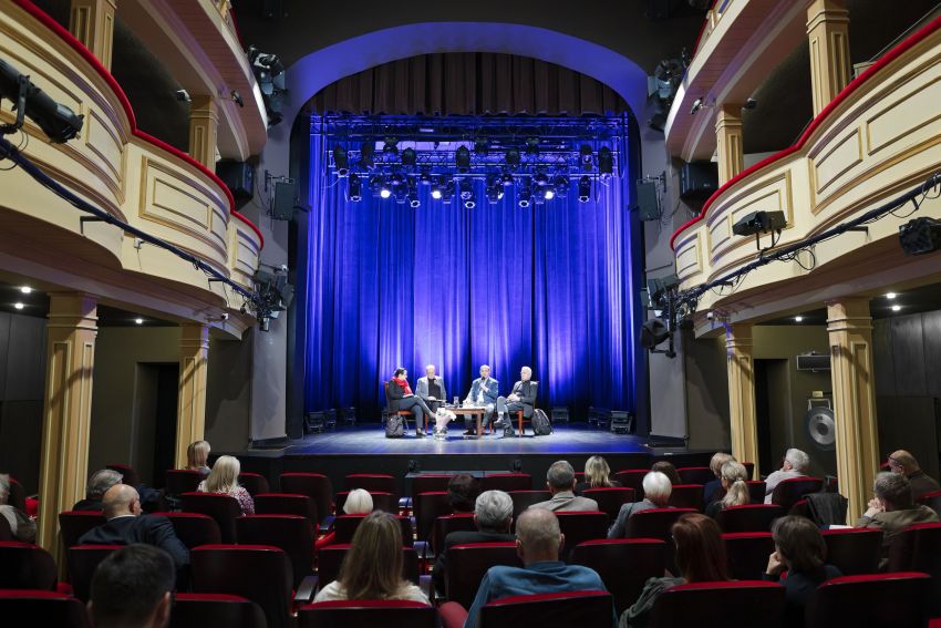 Sesja naukowa „Kultura” paryska w perspektywie młodych...