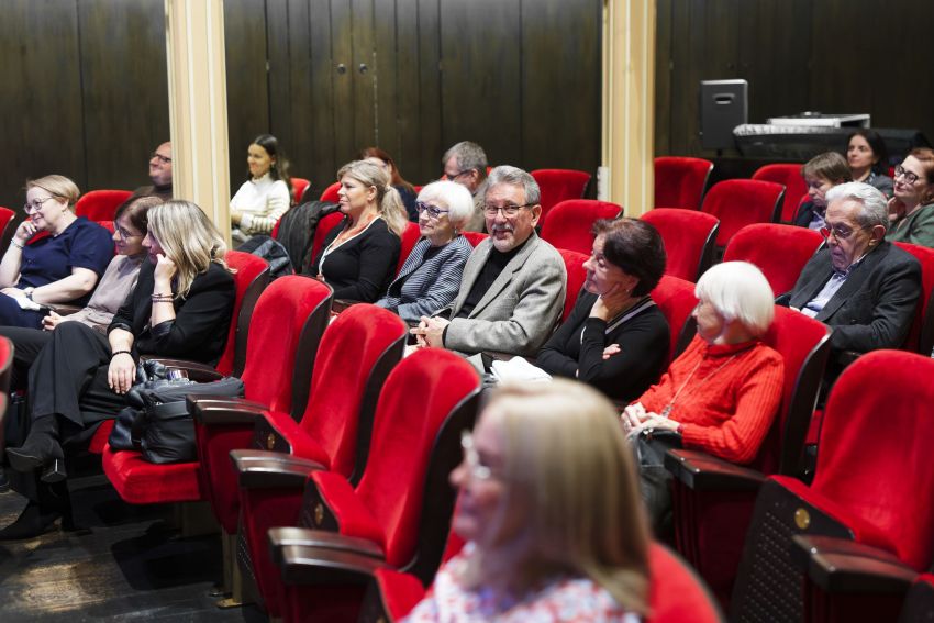Sesja naukowa „Kultura” paryska w perspektywie młodych...