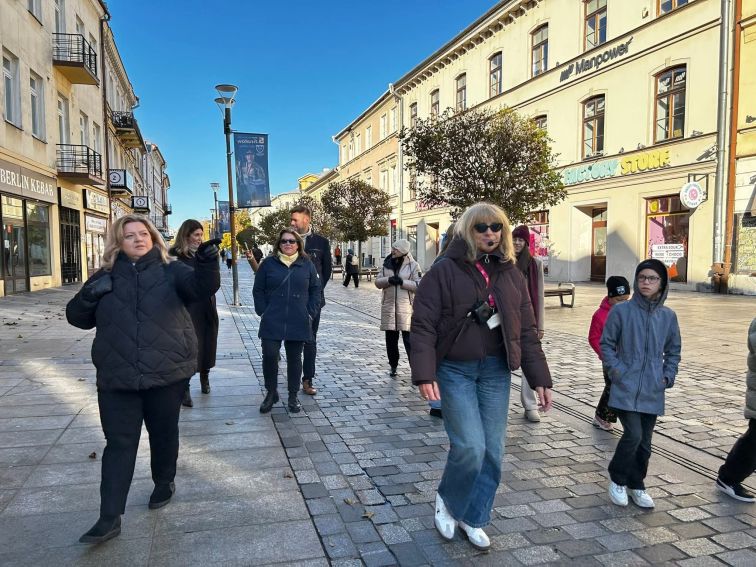 Spacer po Lublinie z wielopokoleniową rodziną premiera...