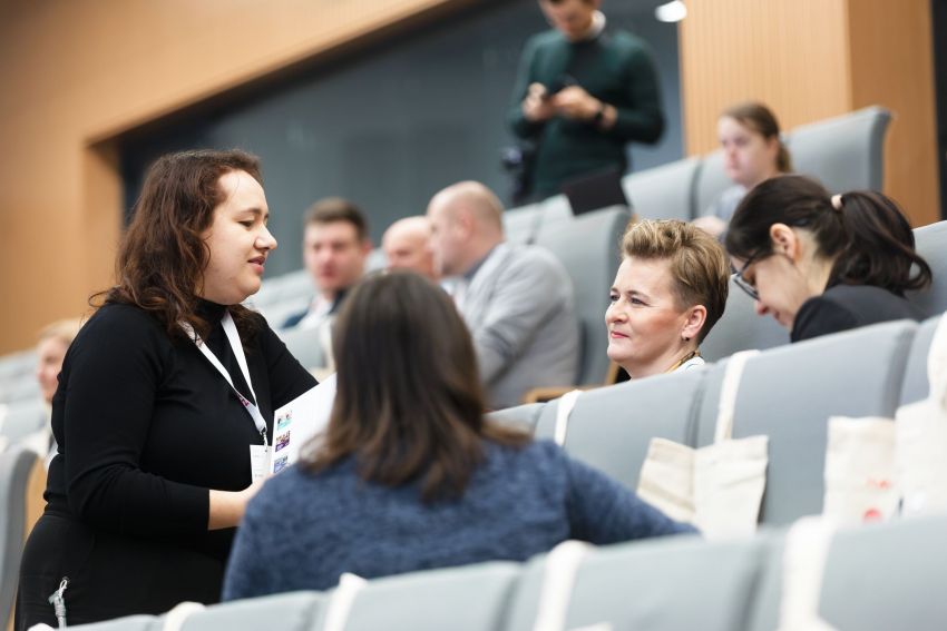 Dzień Umiędzynarodowienia. Polityka migracyjna a...