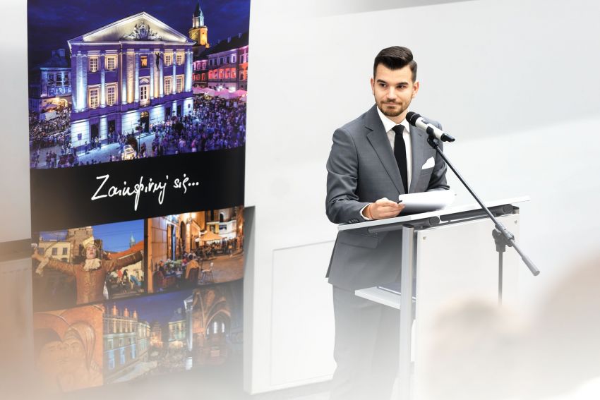 Dzień Umiędzynarodowienia. Polityka migracyjna a...