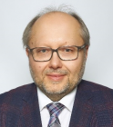 Profesor uczelni dr hab. Radosław Mącik