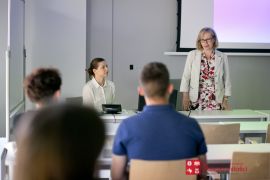 dr hab. Beata Bednarczuk