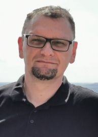 dr hab. (post-doctoral degree) Andrzej Kowalczyk