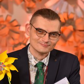 dr Damian Gocół