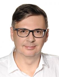 dr hab. Piotr Majewski