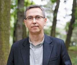 dr hab. Sebastian Bernat