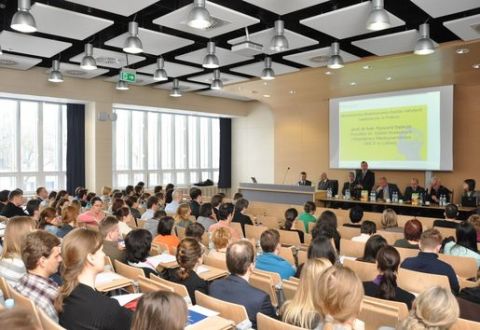 Mechanizmy finansowania badań młodych naukowców w Polsce