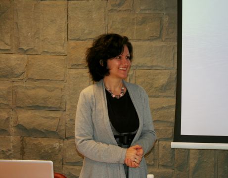 Doutora Vesela Chergova - palestra sobre Linguística...