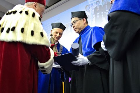 UMCS ma nowego Honorowego Profesora - prof. Kongkiti...