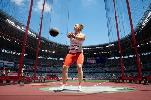 Malwina Kopron wins bronze at the XXXII Olympic Games