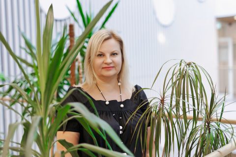 Dr hab. Agnieszka Lewicka-Zelent, prof. Uczelni  -...