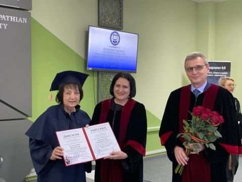 Gratulacje dla Pani Prof. dr hab. Mariji Czepil