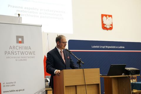 Prof. M. Konstankiewicz podczas obchodów Dnia Archiwisty