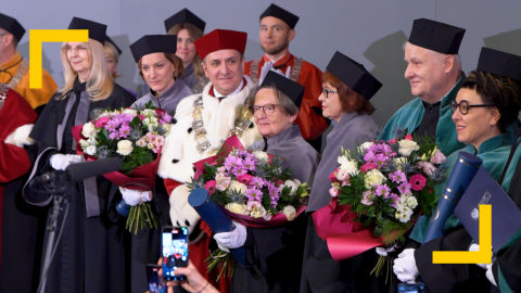 Tytuły doktora honoris causa UMCS dla: Anne Applebaum,...