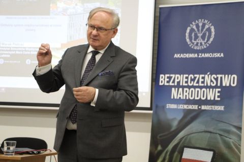 Gościnny wykład prof. Marka Pietrasia w Akademii Zamojskiej