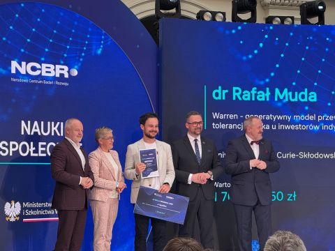 Dr Rafał Muda wraz z UMCS laureatem XV edycji Programu...