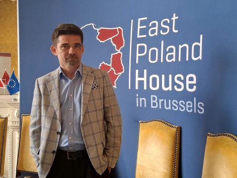 Dr Jakub Olchowski na konferencji w Brukseli