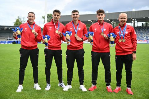 Grzegorzewicz znów na podium! Kolejny medalowy sukces...