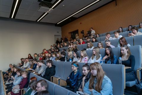 debata male 3.jpg