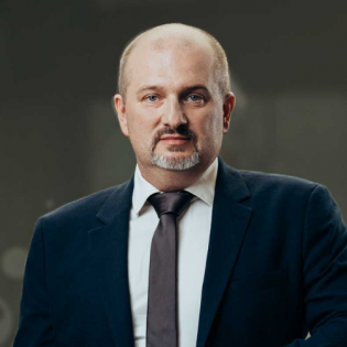 Zdjęcia dziekan 2.png