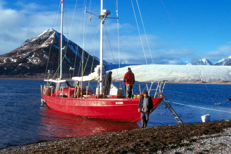 s/v Eltanin – Josephbukta (fot. K.Siwek 2001)